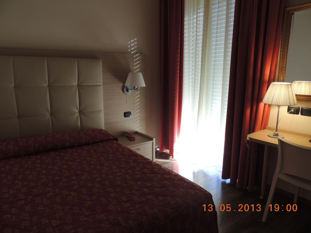 Hotel Gasparina Castelnuovo del Garda Kamer foto
