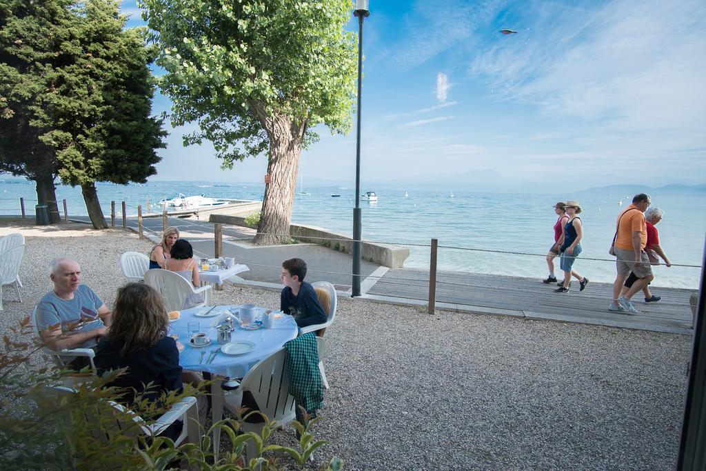 Hotel Gasparina Castelnuovo del Garda Buitenkant foto